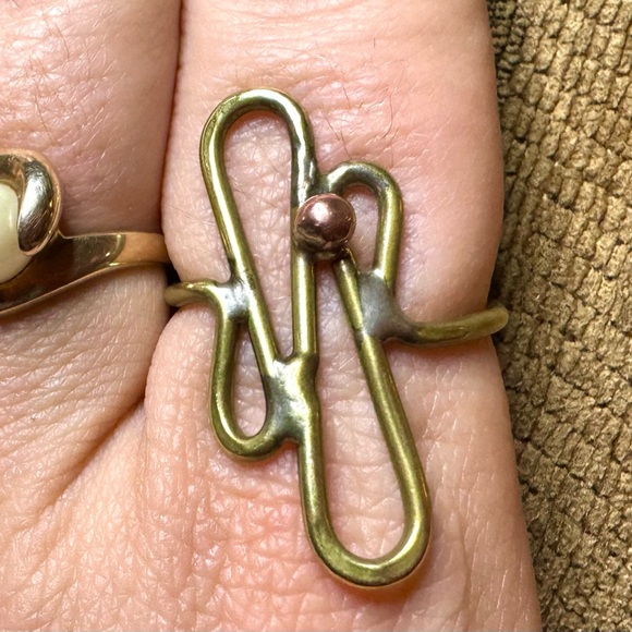Handcrafted sterling silver, brass and copper ring. - Picture 1 of 11